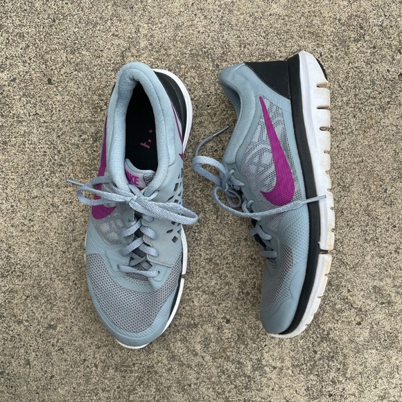 Nike Shoes - Nike Flex 2015 Run size 6 Women's Running Shoe size 8.5